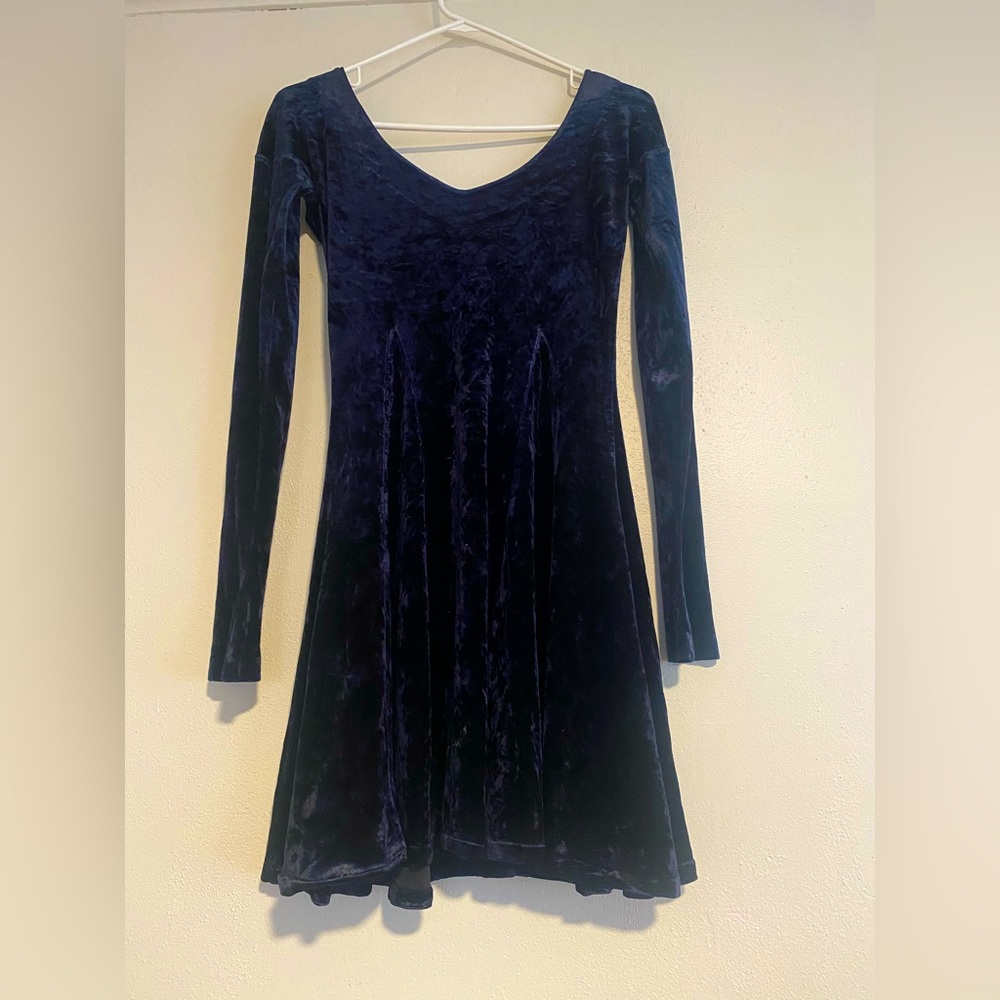 Betsy Johnson black velvet dress